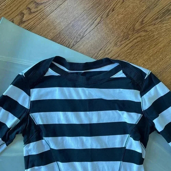 Lululemon I 2 - Picture 3 of 15